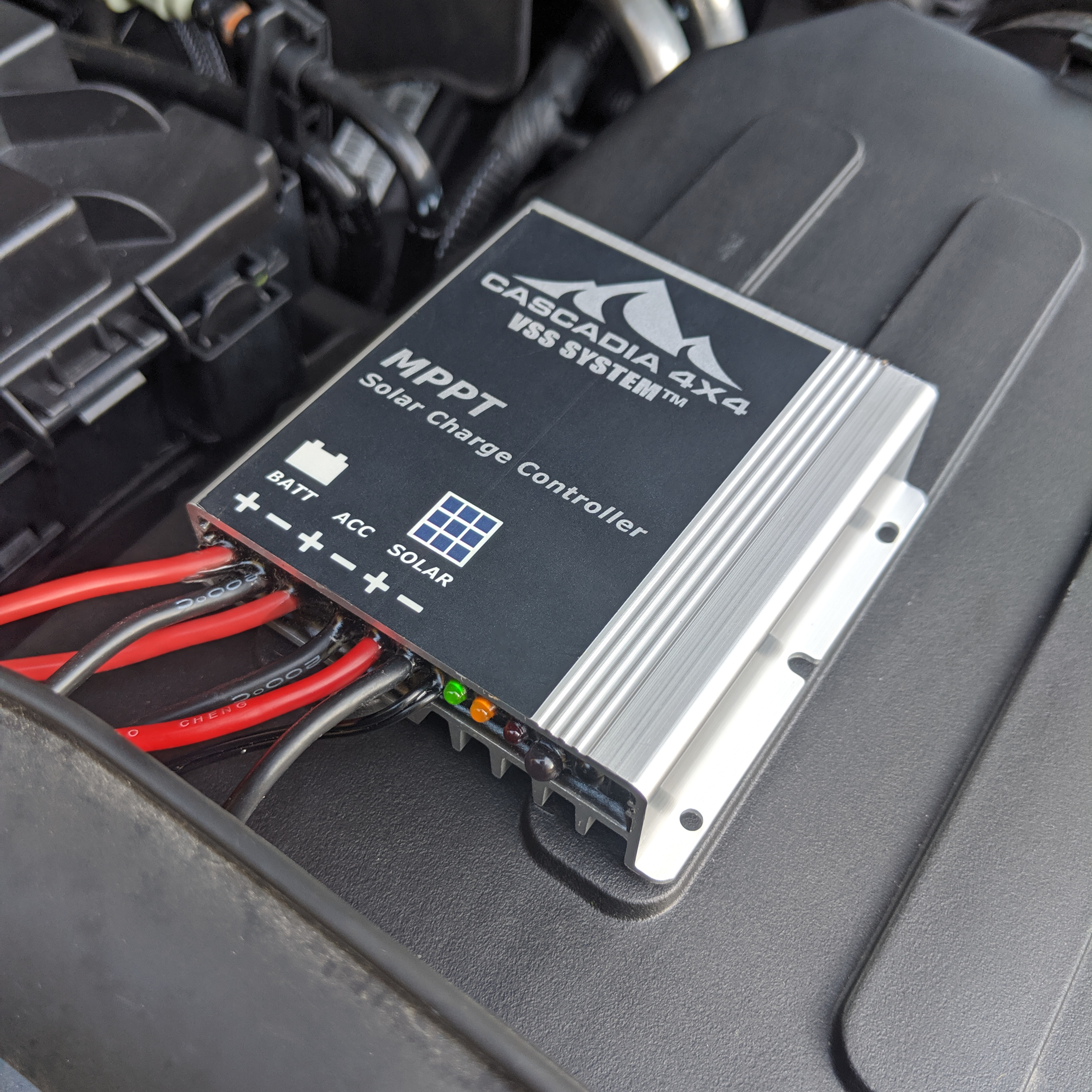 Jeep Wrangler JK VSS System™ - 100 Watt Hood Solar Panel System – PowerTrays